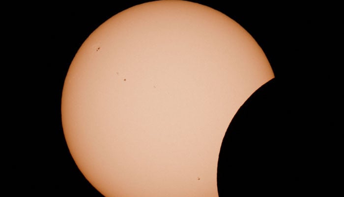Solar eclipse darkens Arctic Russia on course for Spain