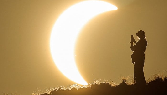 Rare total solar eclipse draws millions to Iceland and Spain