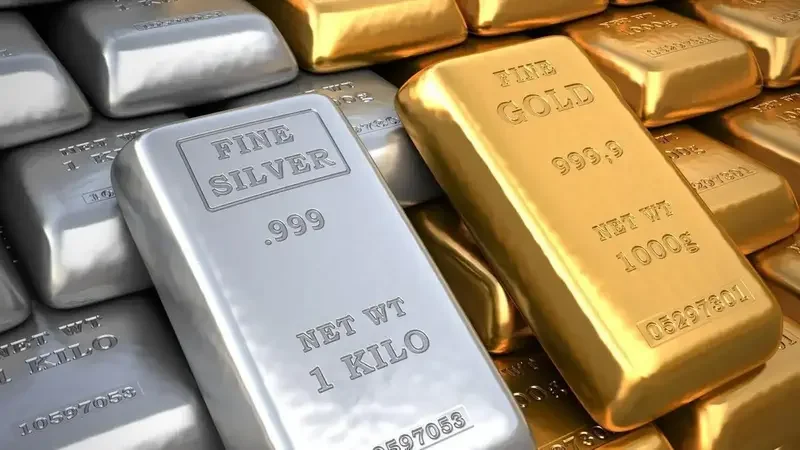 Gold and Silver Prices Plunge: 6% Drop in Gold and Over 7% Decline in Silver Mark Sharpest Correction in Years Amid Inflation Hedge and Central Bank Demand