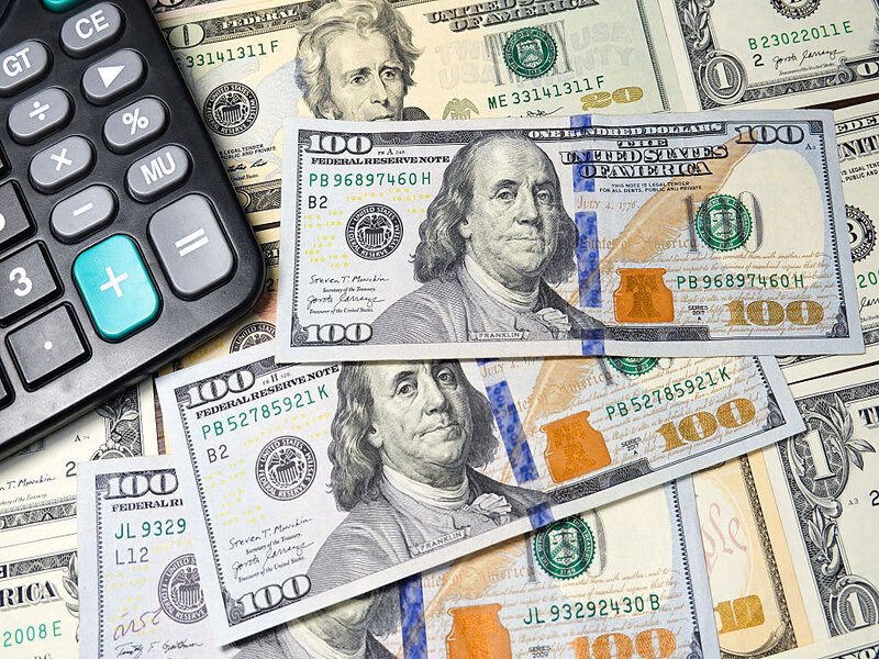 Pakistani Rupee Gains Slightly Against US Dollar, Declines Versus Euro and Swiss Franc