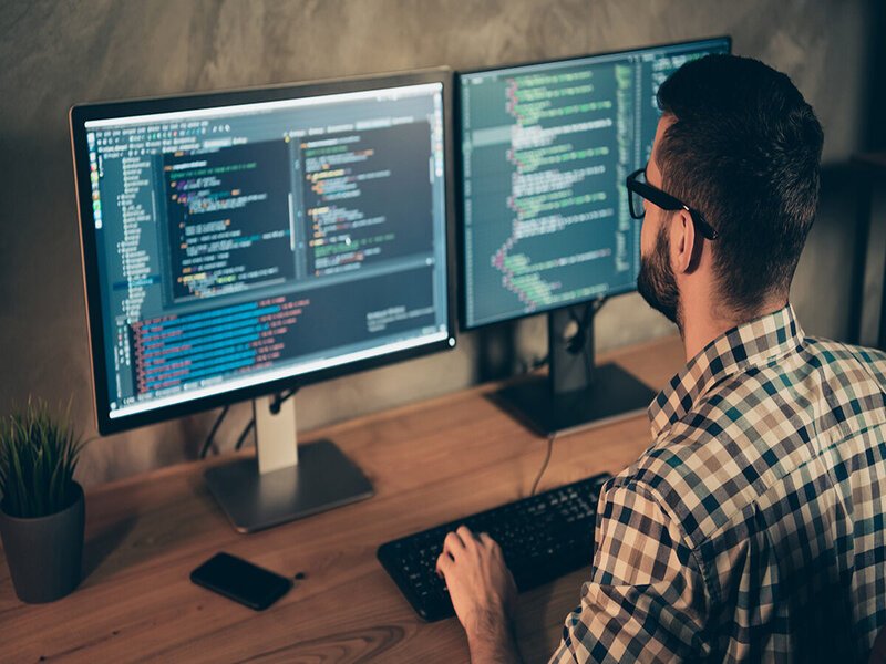 HEC Unveils New Computer Science Curriculum to Align with Global Tech Standards