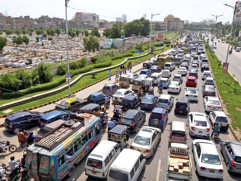 Karachi Introduces New Speed Limit on City’s Busiest Road to Enhance Traffic Safety