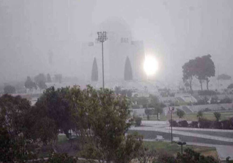 Karachi Experiences Cooler Weather as Winter Approaches