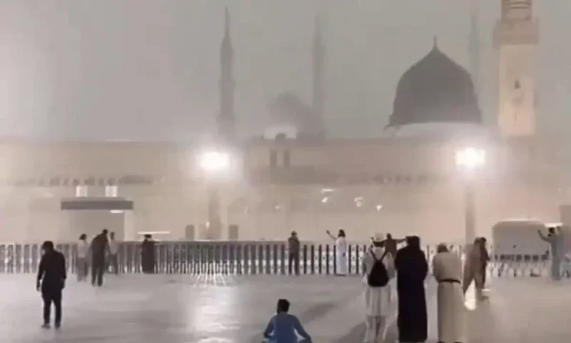 Rainfall Brings Cooler Weather and Serene Views to Madinah and Masjid Nabawi