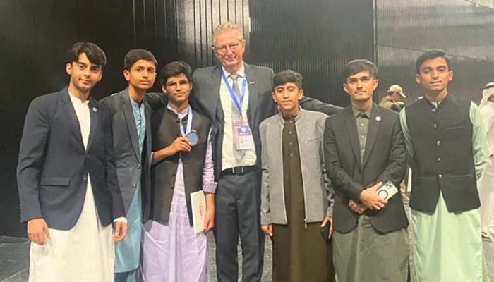 Pakistan’s Muhammad Hashir Wins Bronze at International Junior Science Olympiad 2025 in Russia