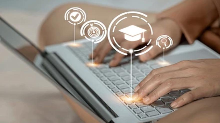 Hunarmand Punjab Launches Merit-Based Scholarship Card Offering Free IT Training, Laptops, and E-Bikes