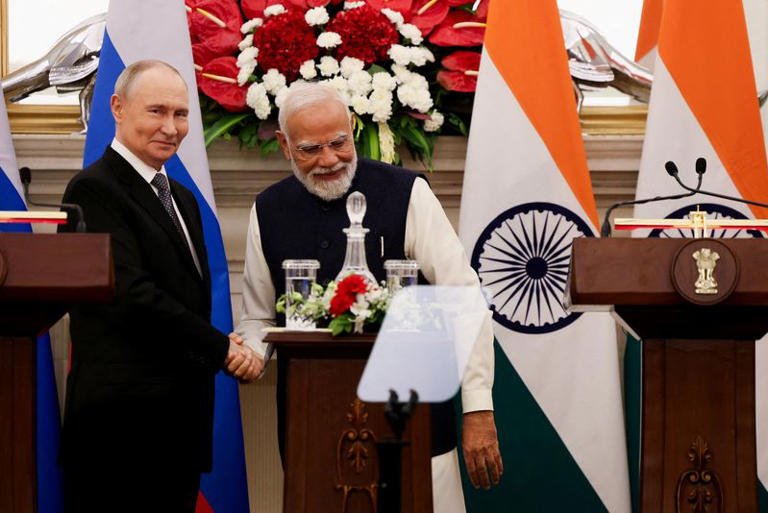 Indian Defence Executives Hold Rare Talks in Russia on Potential Joint Ventures Amid Strategic Risks with Western Partners