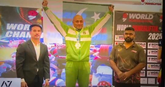 Pakistan’s Hasnain Raza Wins Gold at World Powerlifting Championships in Sri Lanka