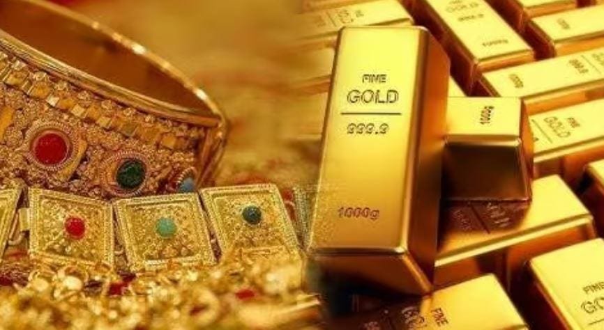 Gold Prices in Pakistan Plunge by Rs10,700 per Tola Amid Global Market Decline