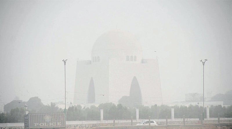 Karachi Faces Sharp Winter Chill as Temperatures Plummet to 8.9°C