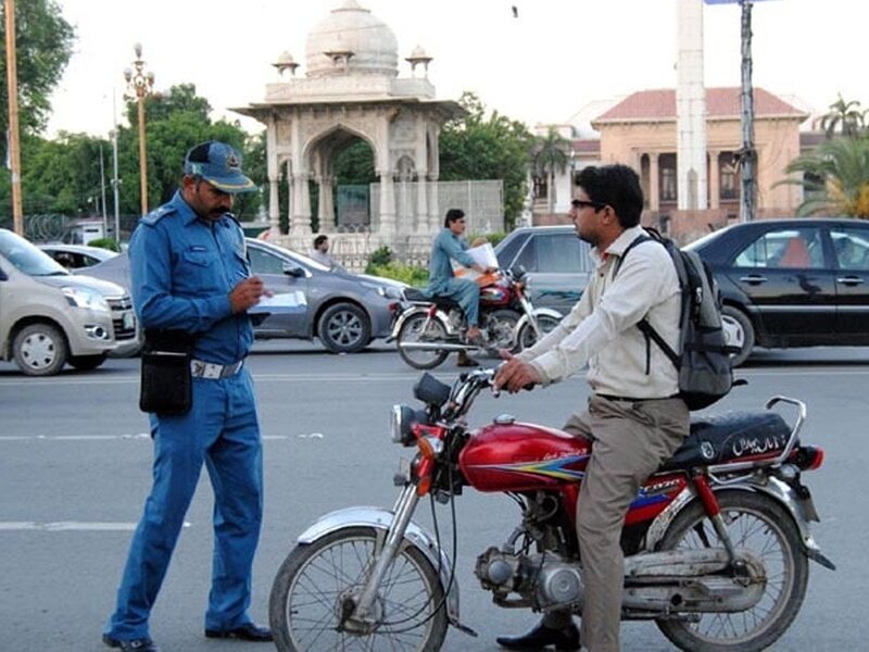 Punjab Allows 16-Year-Olds to Obtain Smart Cards and Motorcycle Licenses to Promote Road Safety