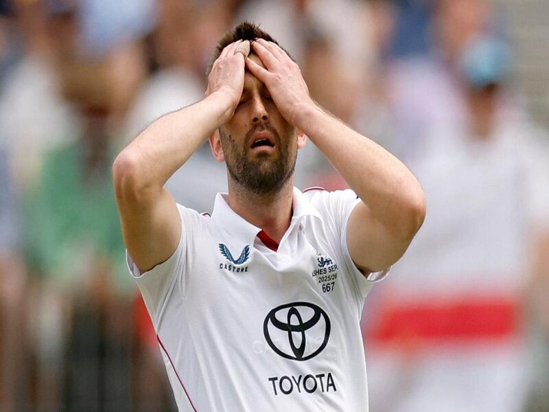 England Fast Bowler Mark Wood to Leave Ashes Tour After Knee Injury, Matthew Fisher Called Up