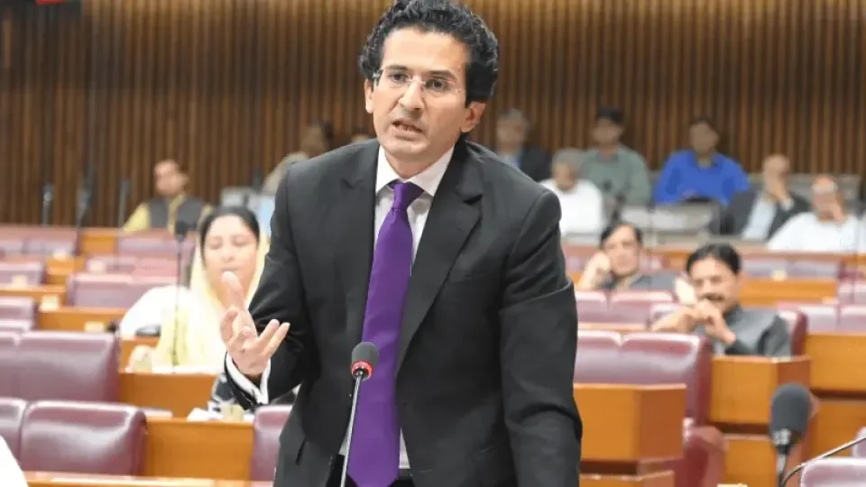 Pakistan Suffers Rs1 Trillion Loss as Costly LNG Sold at Subsidised Rates: Petroleum Minister