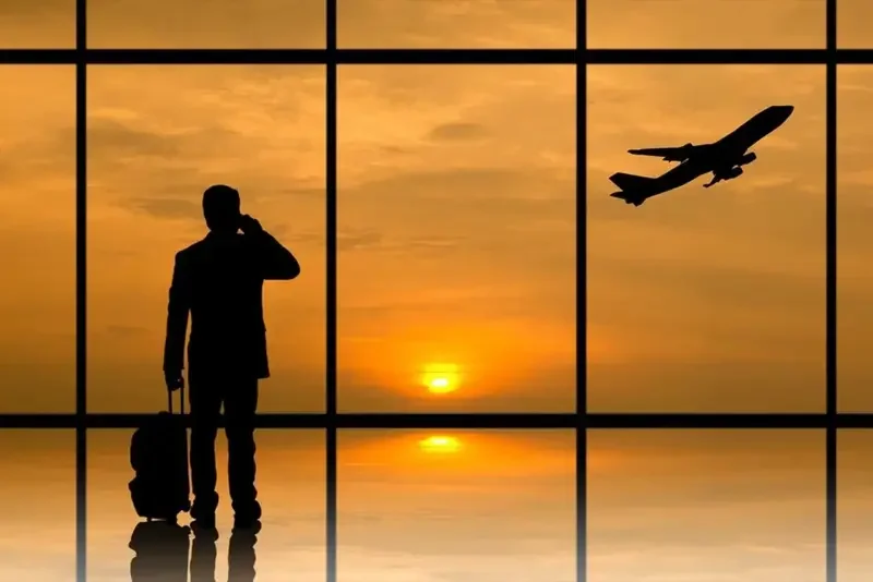 Number of Pakistanis Going Abroad for Work Drops in 2025 Despite Strong Demand in Gulf Countries