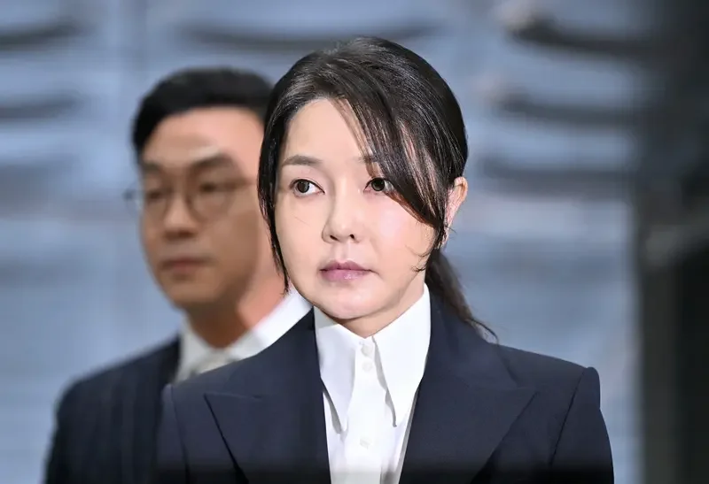 South Korea Court Sentences Former First Lady to Prison for Bribery