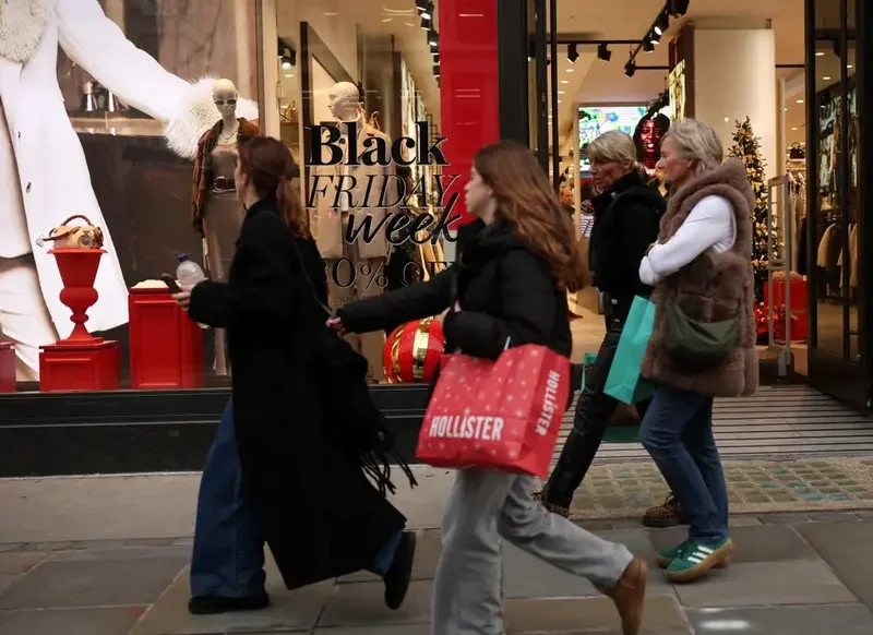UK Retail Prices Surge at Fastest Rate in Nearly Two Years