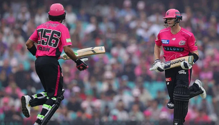 Babar Azam, Steve Smith Shine as 141-Run Partnership Dominates BBL Clash