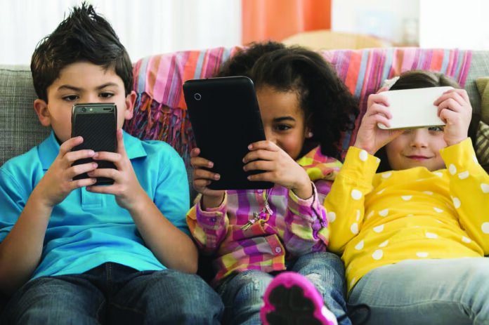 Pakistan Considers Imposing Age Restrictions on Social Media Platforms