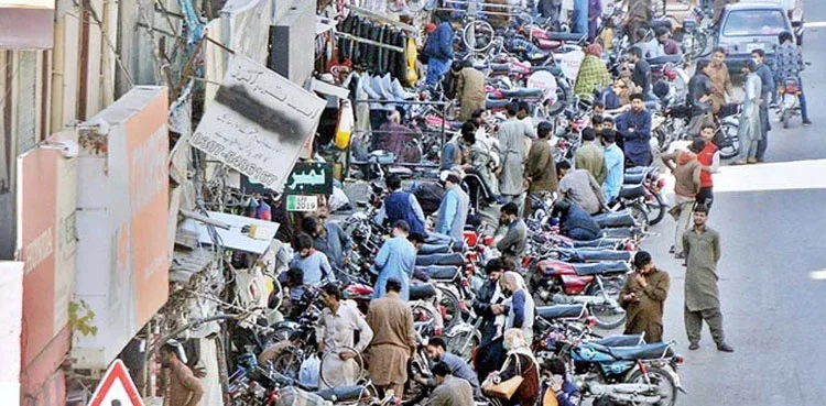 Karachi Authorities Eliminate Illegal Charged Parking in Saddar, Arrest 24 in Major Anti-Encroachment Drive
