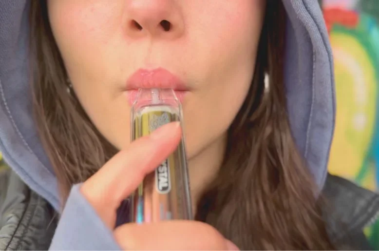 Karachi Authorities Order Crackdown on Vape and Drug Sales Near Schools