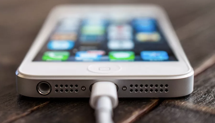 Apple Issues Warning on Sleeping While Charging iPhones